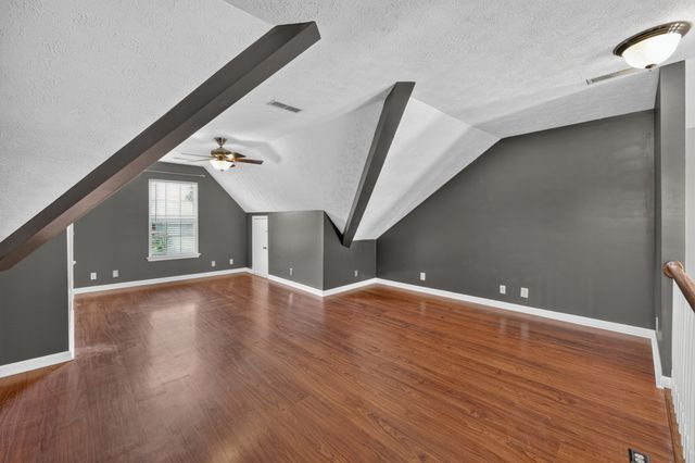 106 Emma Dr, Portland, TN 37148