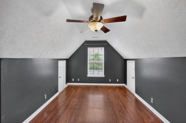 106 Emma Dr, Portland, TN 37148