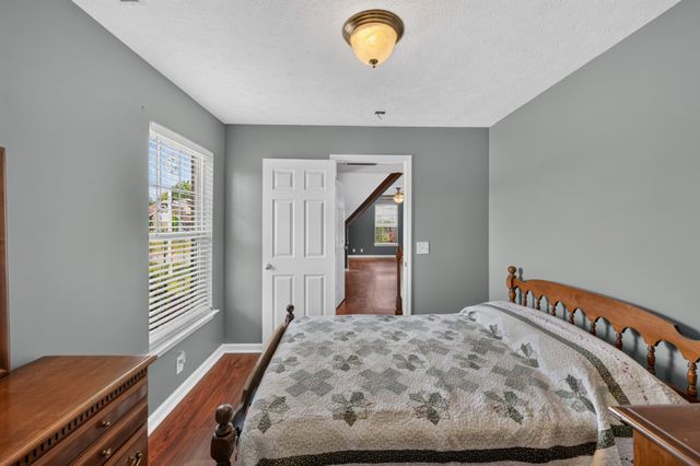 106 Emma Dr, Portland, TN 37148