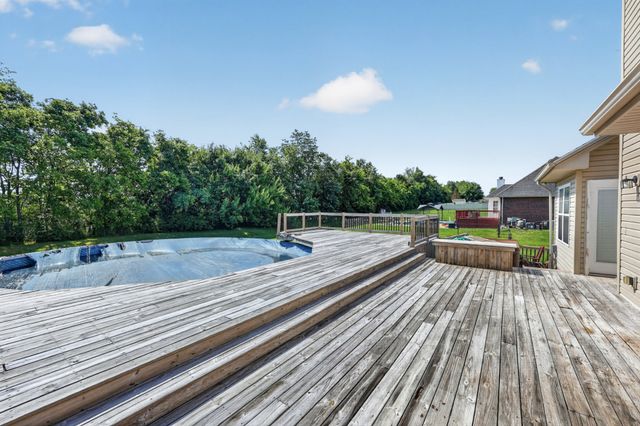 106 Emma Dr, Portland, TN 37148