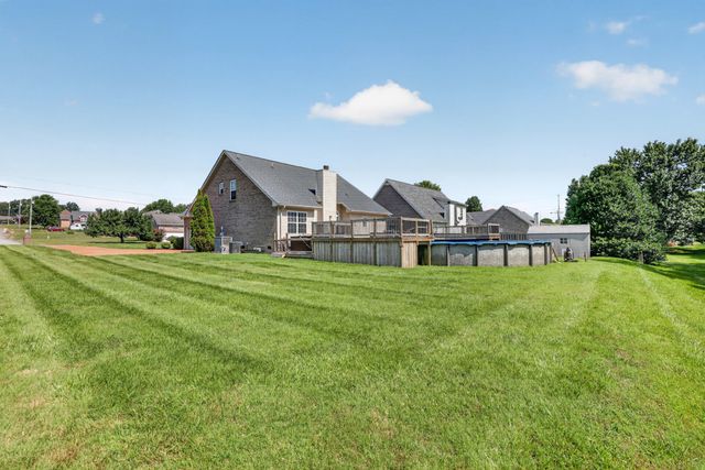 106 Emma Dr, Portland, TN 37148