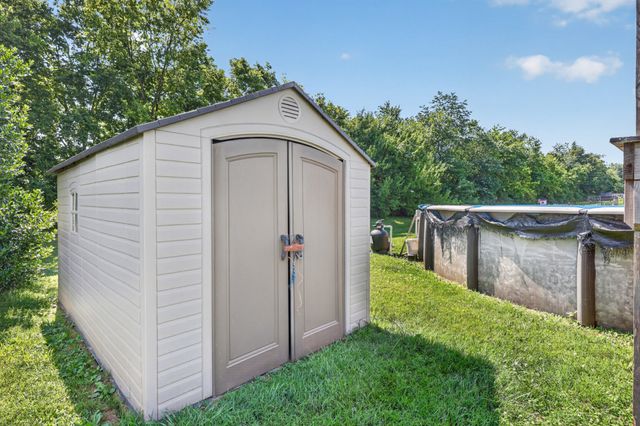 106 Emma Dr, Portland, TN 37148