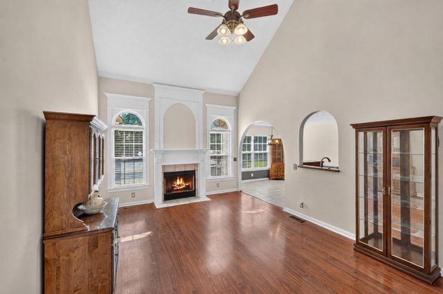 106 Emma Dr, Portland, TN 37148