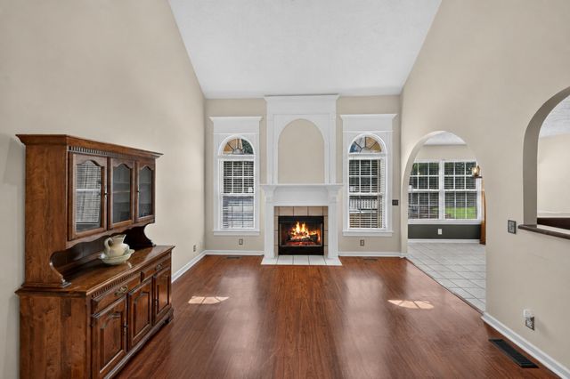 106 Emma Dr, Portland, TN 37148