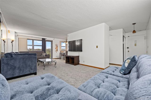 3410 de reimer Avenue 12D, Bronx, NY 10475