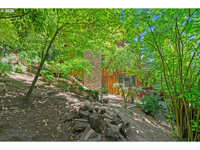3352 Sw FAIRMOUNT Ln, Portland, OR 97239