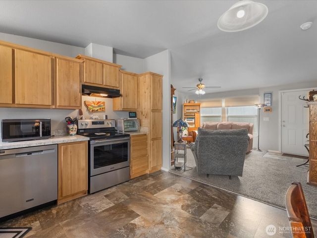 12721 W Macs Loop Road, Granite Falls, WA 98252