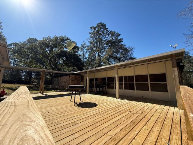 12 Wayne Street, Woodville, TX 75979