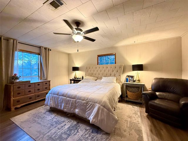 12 Wayne Street, Woodville, TX 75979