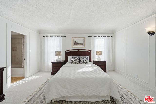 924 Westchester Place, Los Angeles, CA 90019