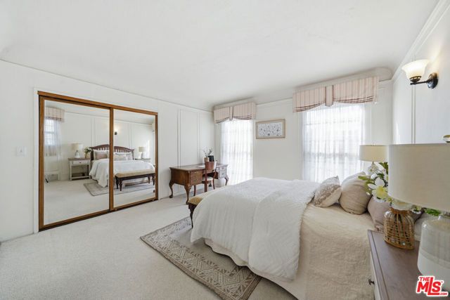 924 Westchester Place, Los Angeles, CA 90019