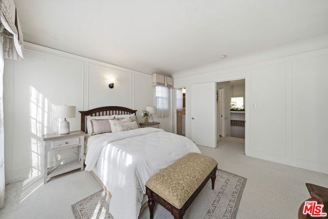 924 Westchester Place, Los Angeles, CA 90019