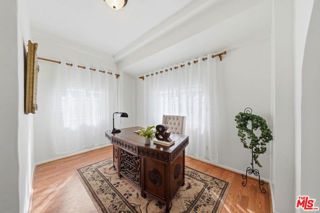 924 Westchester Place, Los Angeles, CA 90019