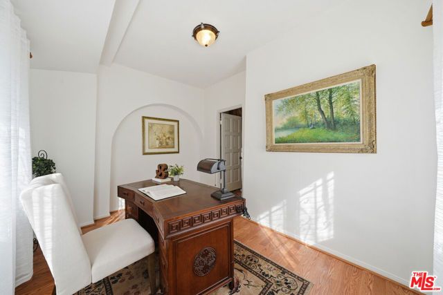 924 Westchester Place, Los Angeles, CA 90019