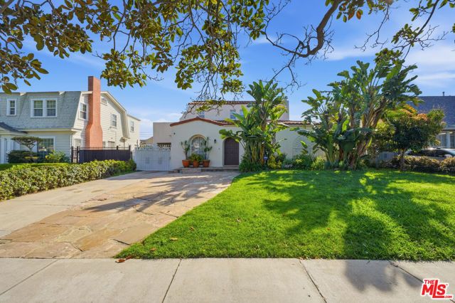 924 Westchester Place, Los Angeles, CA 90019