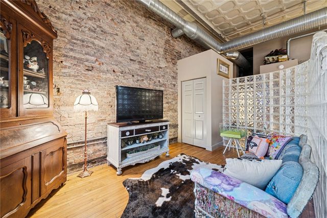 120 S 15th Street 103, South Side, PA 15203