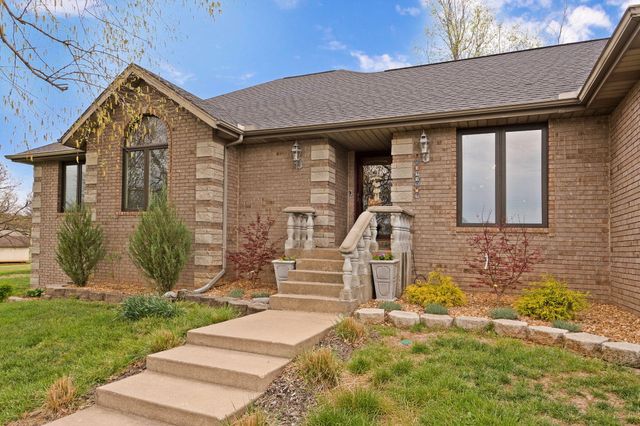 2046 N Belmont Court, Nixa, MO 65714