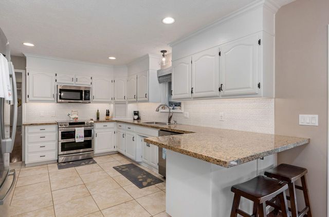 2046 N Belmont Court, Nixa, MO 65714