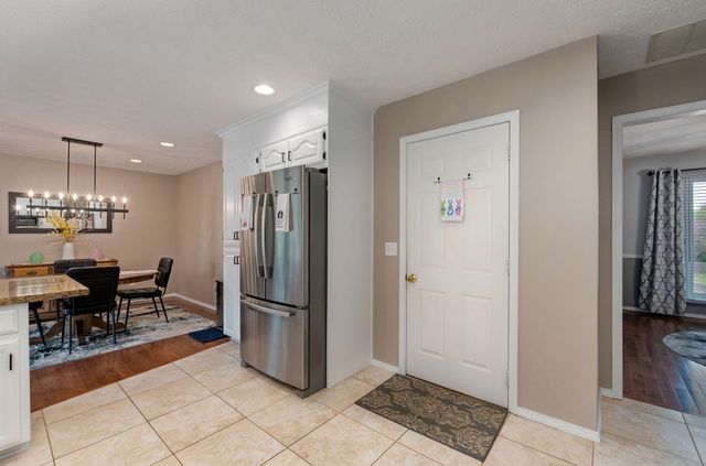 2046 N Belmont Court, Nixa, MO 65714