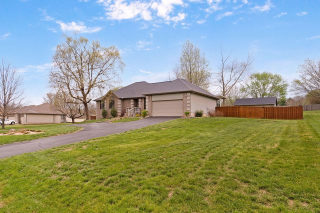 2046 N Belmont Court, Nixa, MO 65714