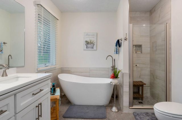 2046 N Belmont Court, Nixa, MO 65714