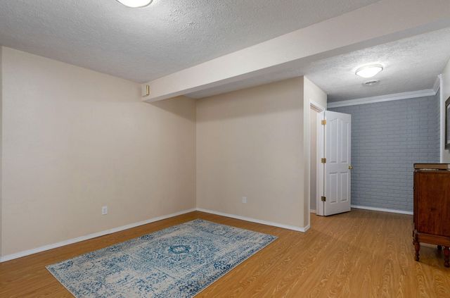 2046 N Belmont Court, Nixa, MO 65714