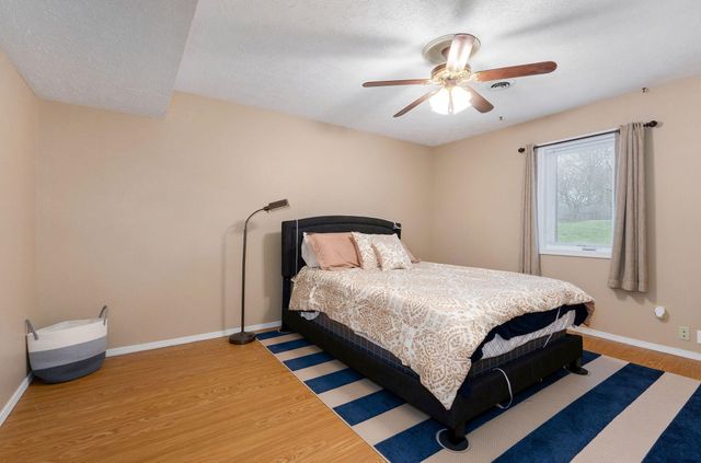 2046 N Belmont Court, Nixa, MO 65714