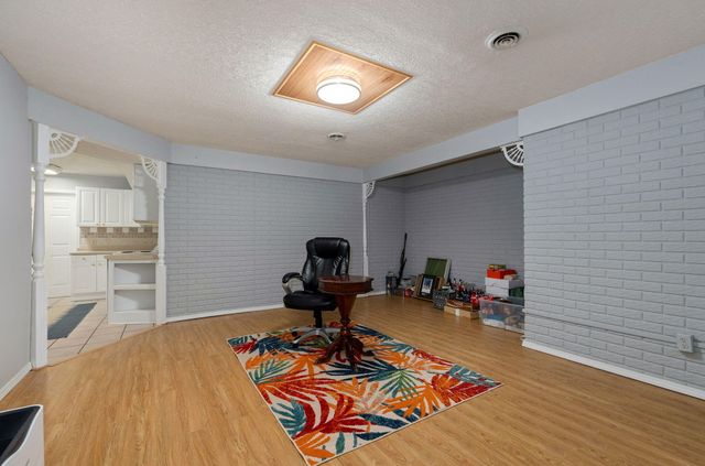 2046 N Belmont Court, Nixa, MO 65714