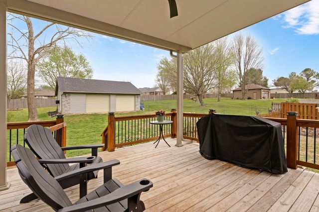 2046 N Belmont Court, Nixa, MO 65714