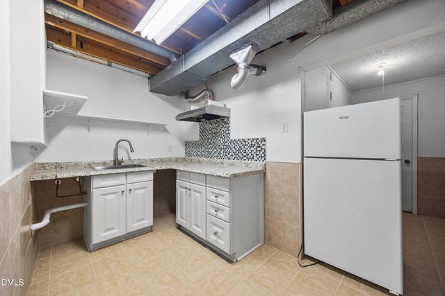1208 Hatch Road, Chapel Hill, NC 27516