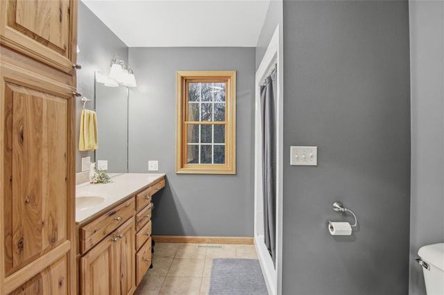 1885 Buck Rub Road, Eau Claire, WI 54703
