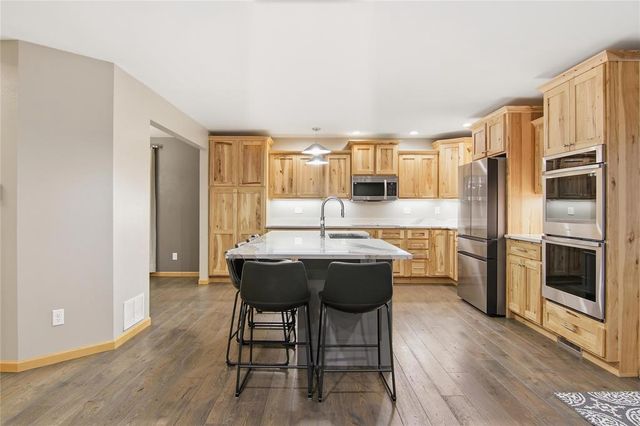 1885 Buck Rub Road, Eau Claire, WI 54703