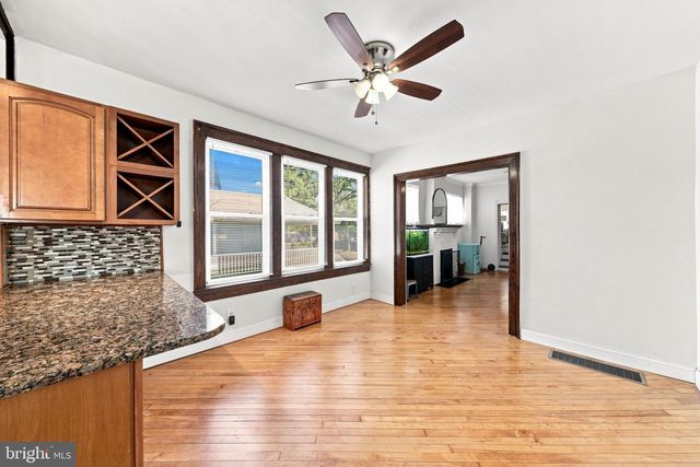 11 WASHINGTON AVE, Collingswood, NJ 08108