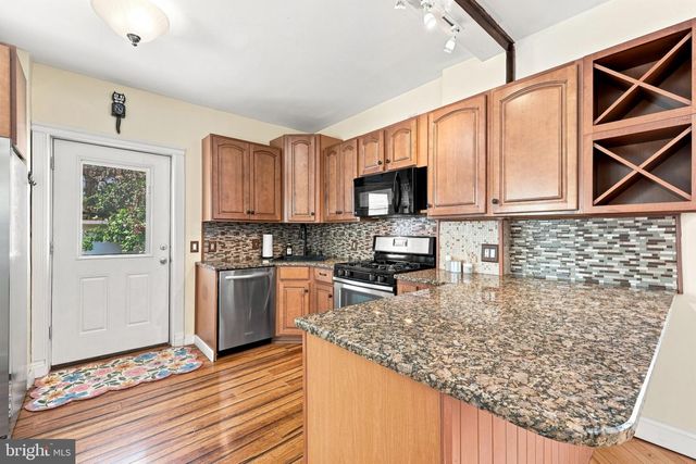 11 WASHINGTON AVE, Collingswood, NJ 08108
