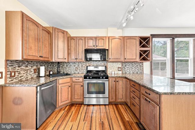 11 WASHINGTON AVE, Collingswood, NJ 08108