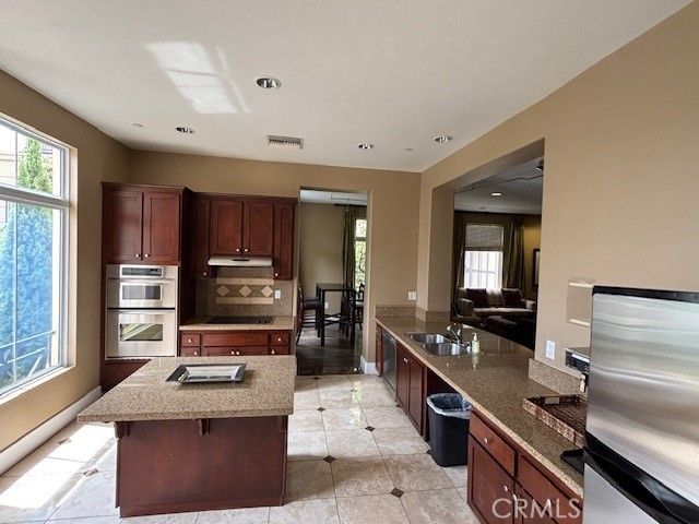 2442 Watermarke, Irvine, CA 92612