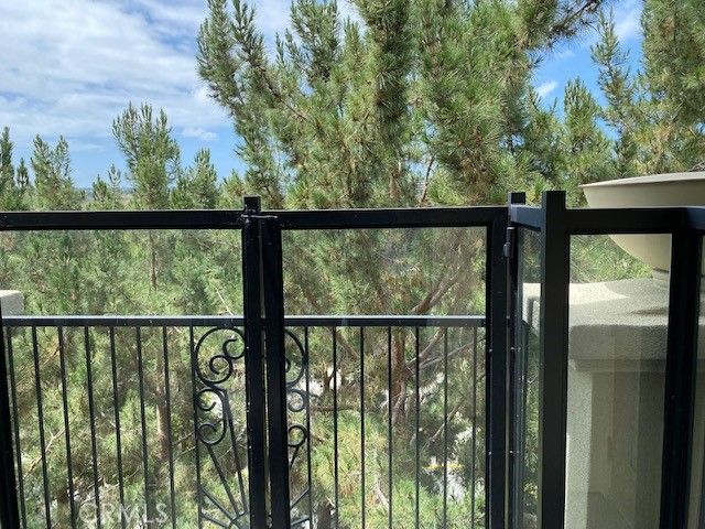 2442 Watermarke, Irvine, CA 92612