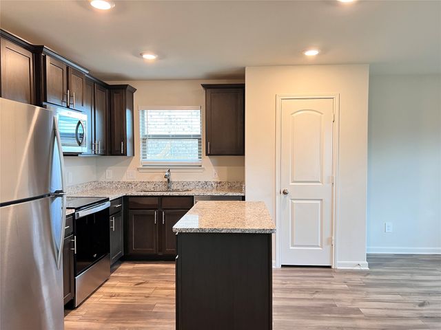 120 Caboose, Newark, TX 76071