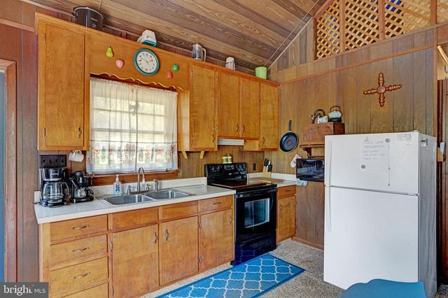 180 FRYE PATH, Gore, VA 22637