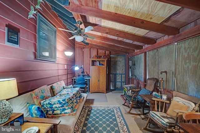 180 FRYE PATH, Gore, VA 22637