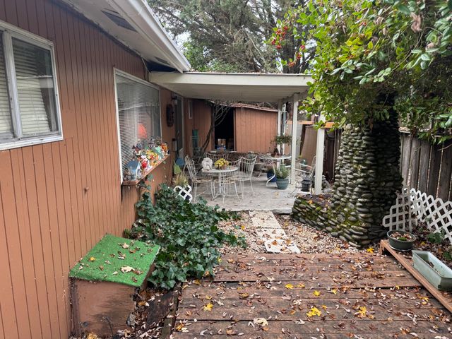 225 SW Westholm Avenue, Grants Pass, OR 97526