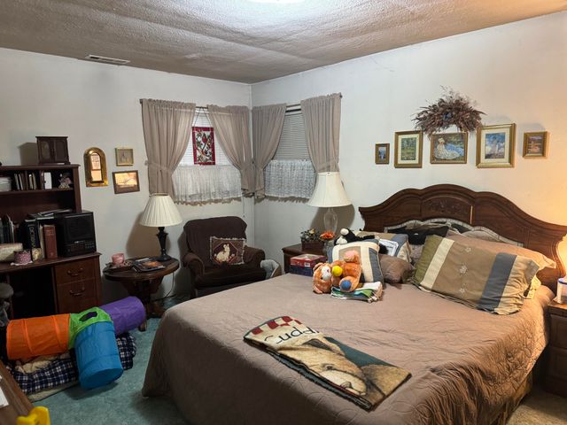 225 SW Westholm Avenue, Grants Pass, OR 97526