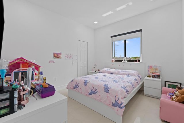 4014 SW 144th Pl, Miami, FL 33175