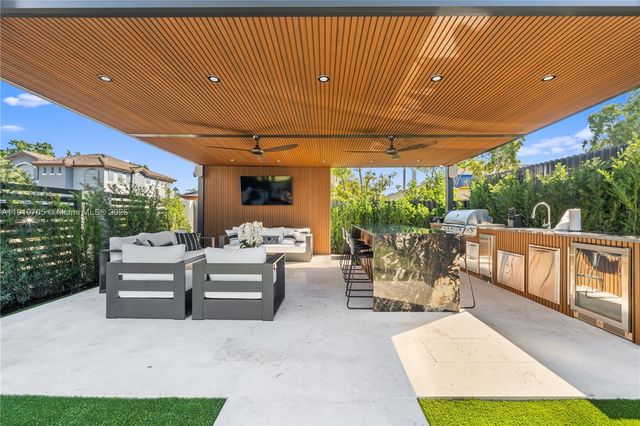 4014 SW 144th Pl, Miami, FL 33175