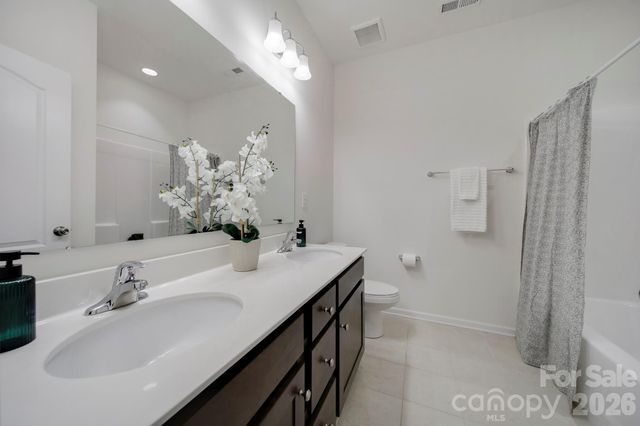 637 Amber Meadows Way, Tega Cay, SC 29708