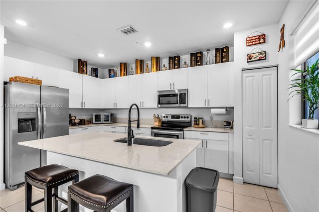 278 SW 159th Place, Pembroke Pines, FL 33027