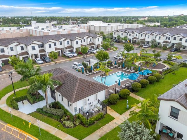 278 SW 159th Place, Pembroke Pines, FL 33027