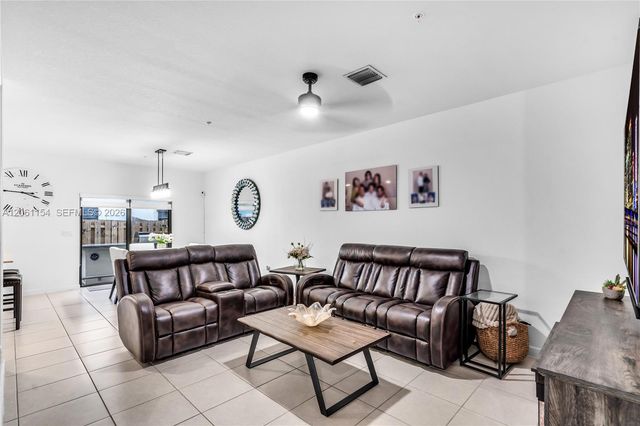 278 SW 159th Place, Pembroke Pines, FL 33027