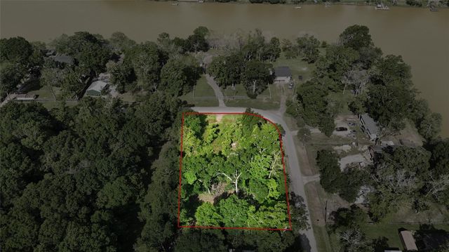 1774 County Road 1333, Liberty, TX 77575