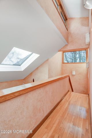 9 Sherwood Court, Holmdel, NJ 07733